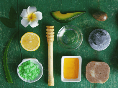 De Tan Face Pack with Nagkesar and Sandalwood, 100 gr